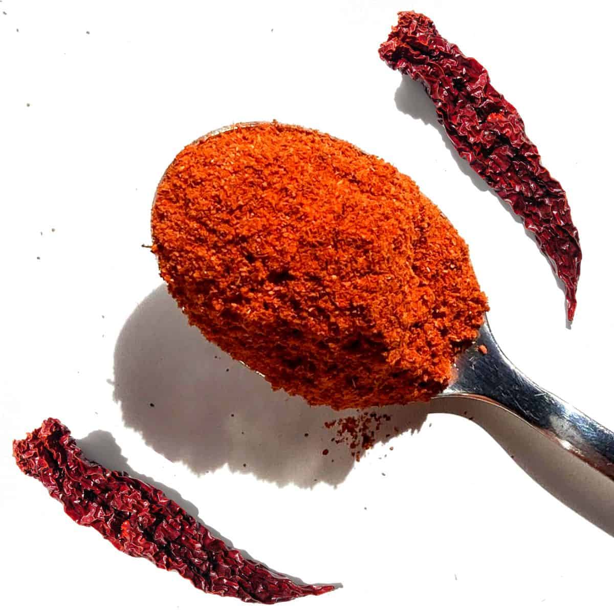 KASHMIRI RED CHILLI (KASHMIRI LAL MIRCHI) 100gm